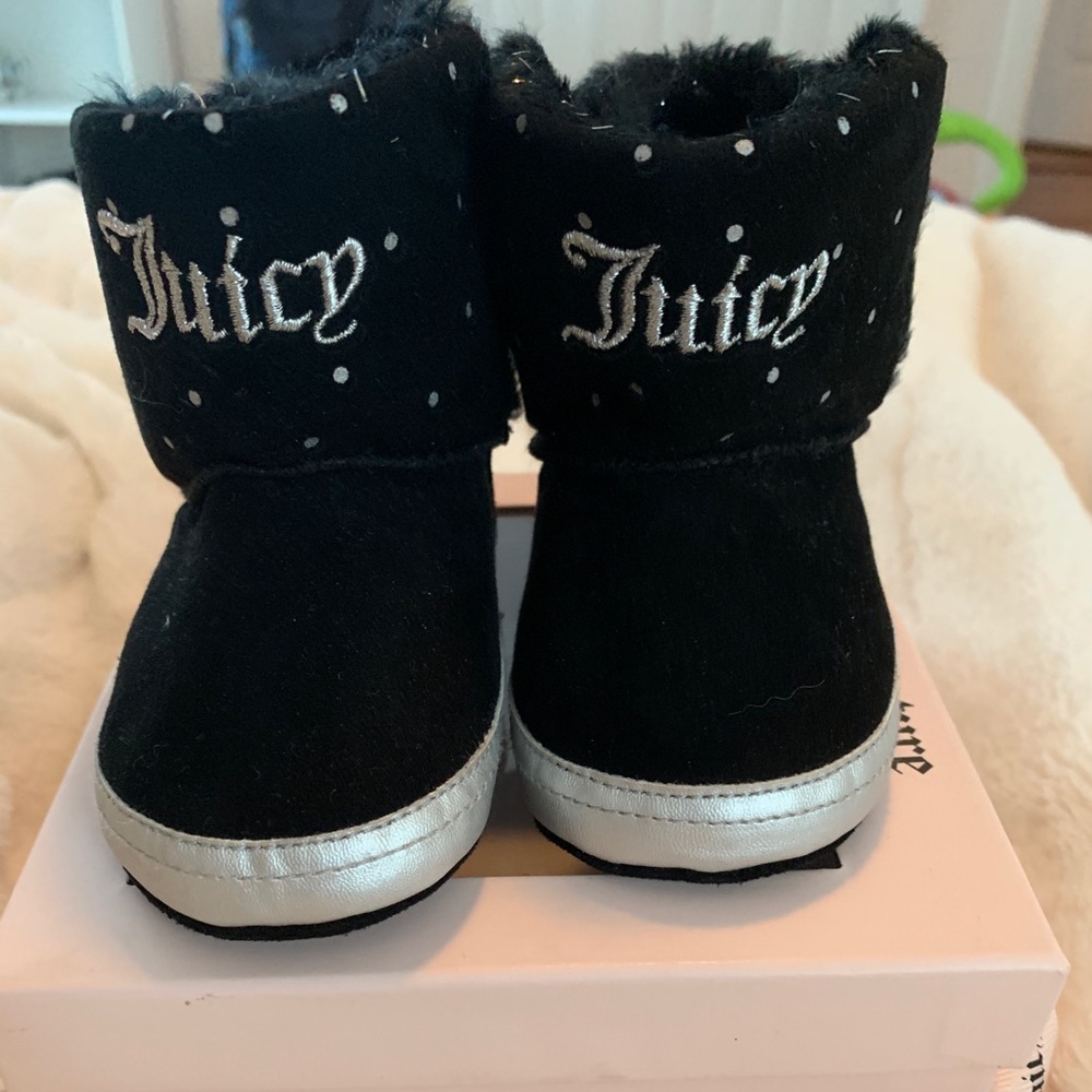 Juicy Couture Baby Booties
